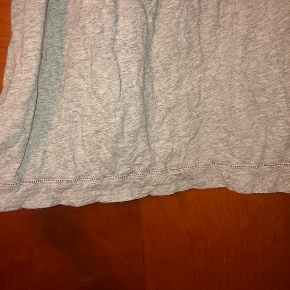 Teeshirt - Picture 2 of 4